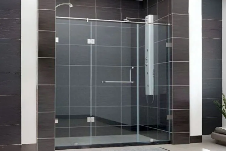 SHOWER ROOMS & SCREENS